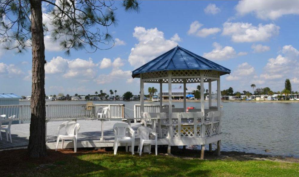 Winter Quarters Encore Manatee Rv Resort Bradenton Exterior photo