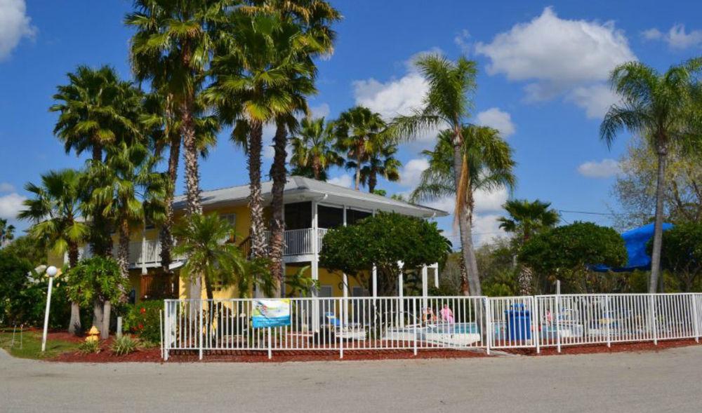 Winter Quarters Encore Manatee Rv Resort Bradenton Exterior photo
